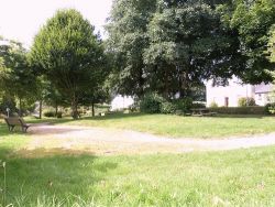 Ploudiry jardin publik 2016.JPG